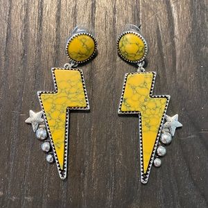 •Brand New•Mustard yellow lighting bolt dangle earrings